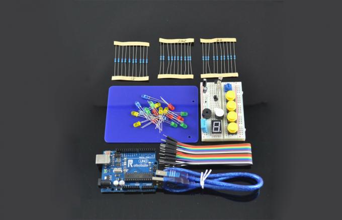 L'ONU R3 a basé le kit de démarreur pour Arduino, l'électronique flexible apprenant le kit