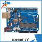 L'ONU R3 avec le conseil d'USB pour la tension d'entrée d'Arduino 7 - 12V contrôleur ATmega328