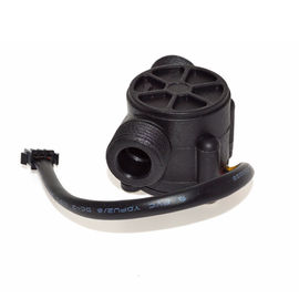 L'eau à effet Hall YF-S201 DC4.5 5V-24V de capteur d'écoulement d'eau de contrôle de débitmètre de 1/2 »