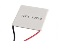 Le module thermoélectrique 127 de Peltier du refroidisseur TEC1-12710 couple 40 la taille de Mm×40 millimètres
