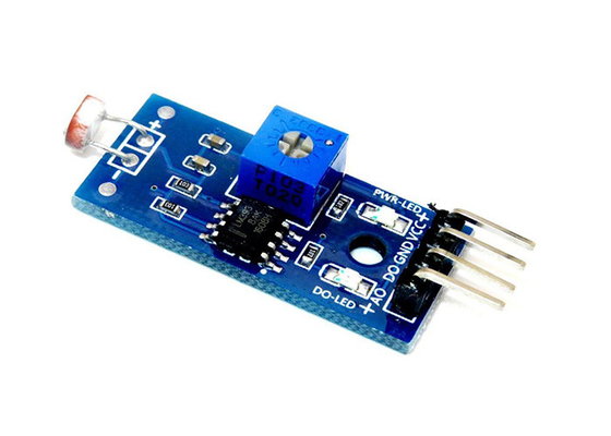 Un module de relais plus léger de déclencheur de résistance de LDR LM393 de module photosensible de capteur